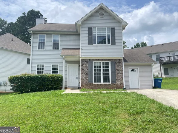 5465 Twin Lakes Dr, College Park, GA 30349