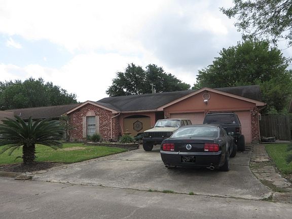 2nd image of 2721 34th Ave N