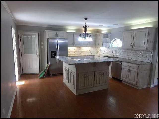 403 S Fairway Ave — Photo 3