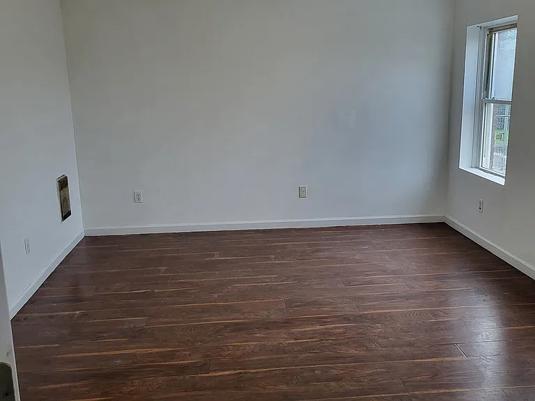 111 Richmond St #C — Photo 2