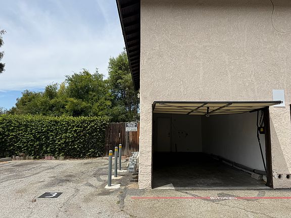 garage + 1 parking space
