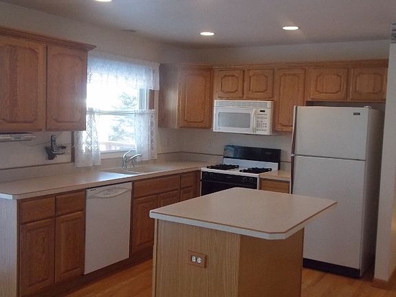 2nd image of 4320 Front Royal Dr