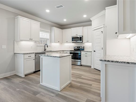 5th image of 2 Bec Ln