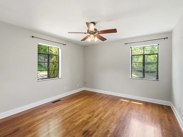 3012 Kinmont St #1 — Photo 16