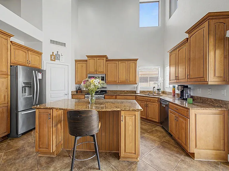 5924 W Park View Ln — Photo 10