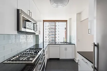 Rented by R New York