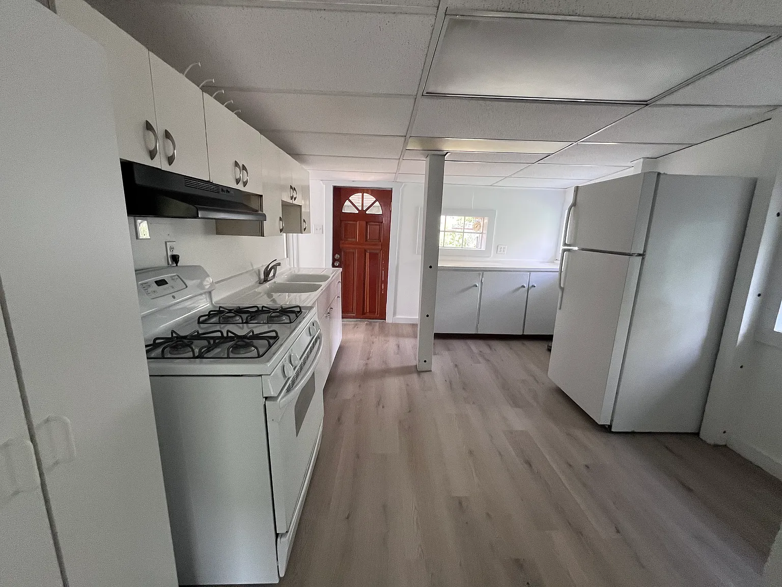 2 bed, 896 sqft, $2,150 — Photo 4