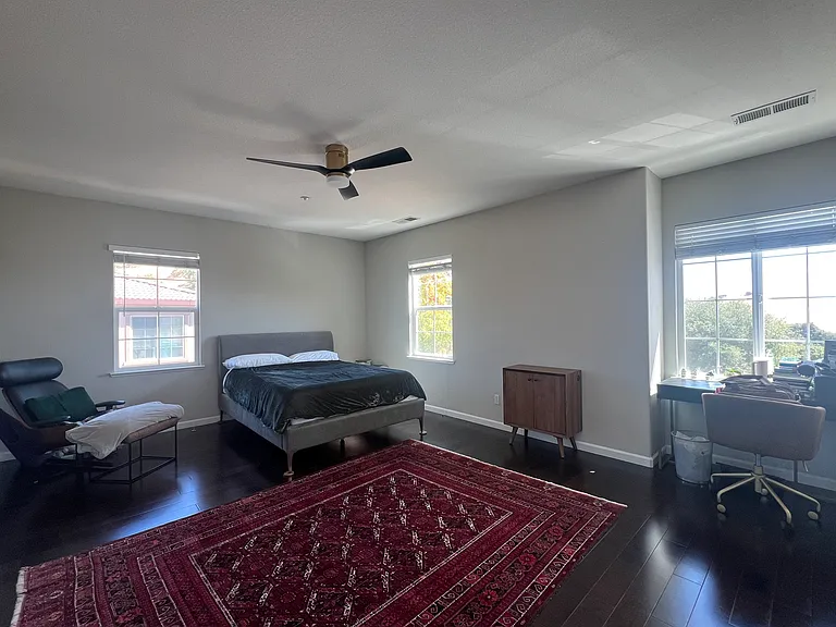 2526 Sanctuary Cir — Photo 14