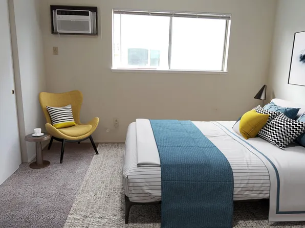 951 Azure St #2, Sunnyvale, CA 94087