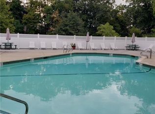 92 Mill St APT 204, Woonsocket, RI 02895