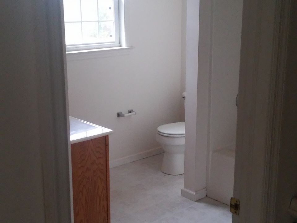 2nd image of 304 W Ridge Pike