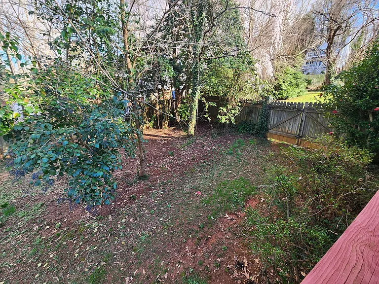 33 Edith Ave — Photo 20