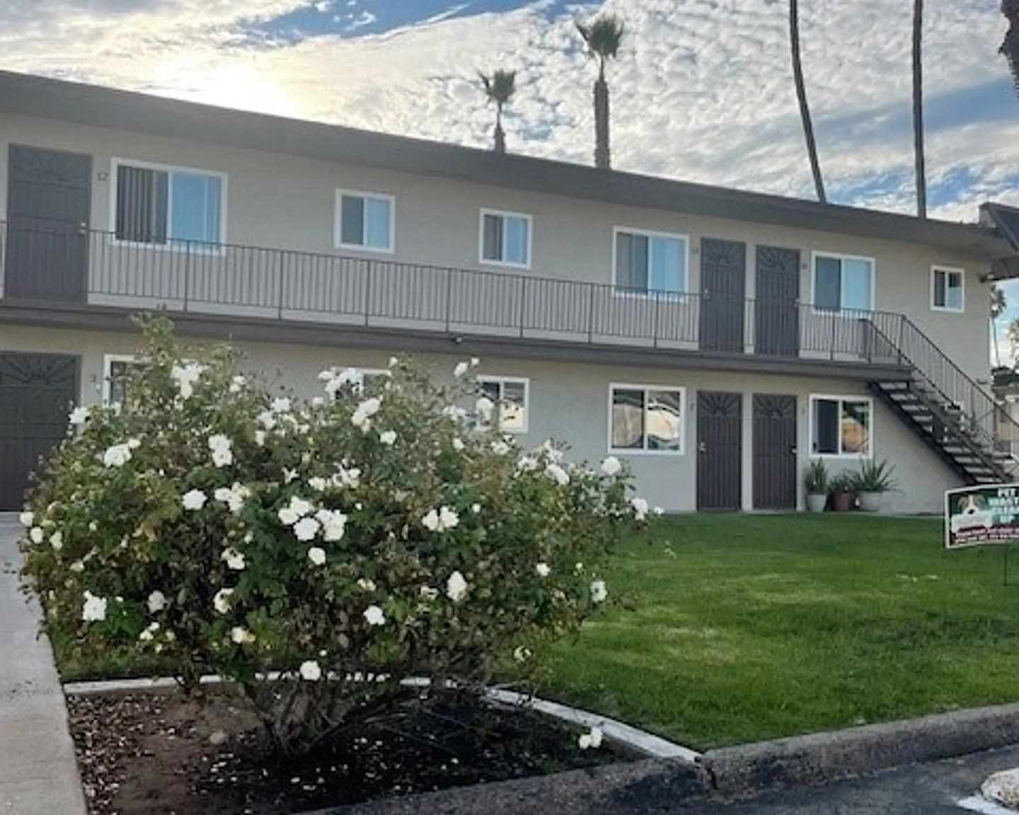 Leo's Apartments — Photo 3