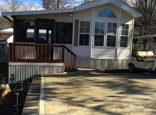 5355 Parkway E UNIT 108, Cosby, TN 37722