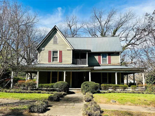 220 W Bell St, Statesville, NC 28677