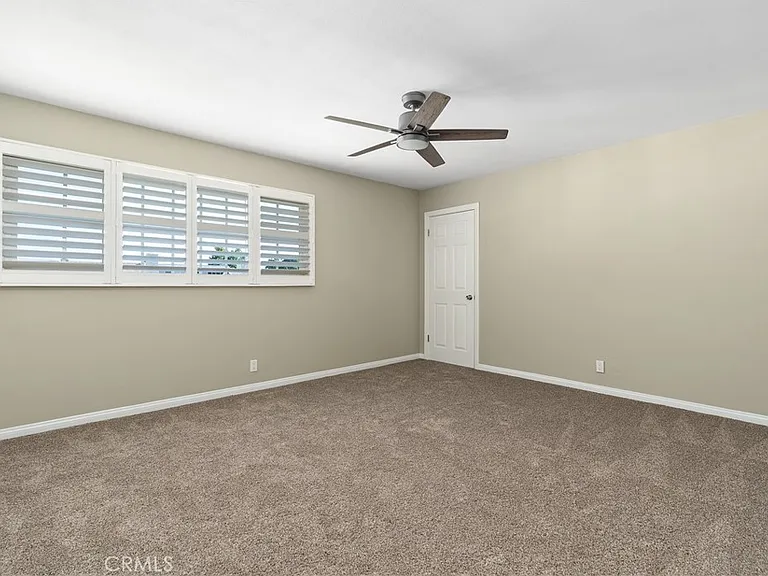 1201 N California St — Photo 11