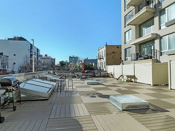 5th image of 184 Eagle St APT 3B