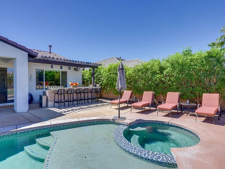 84644 Pavone Way — Photo 45