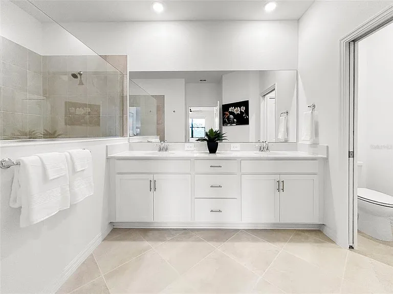 5552 Summit Pointe Cir #103 — Photo 32