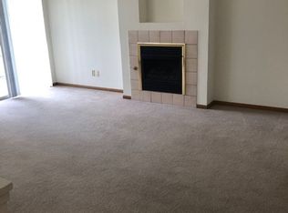 Hollow Creek IV Apartments, Peoria, IL 61615