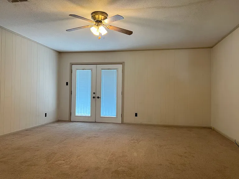 4612 N Cypress St — Photo 8
