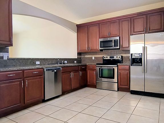 4th image of 490 Bismarck Way #48