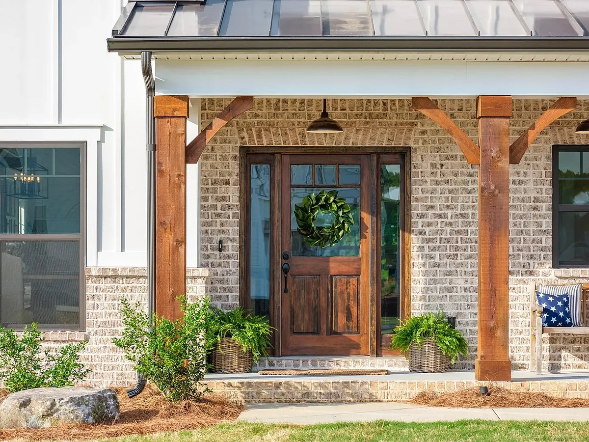 Building Photo - 10251 Magnolia Farm Dr