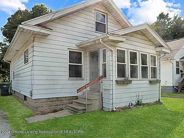 844 Tisdale Ave photo 1