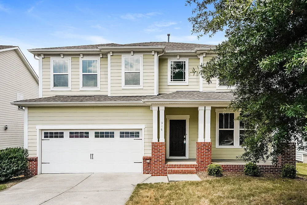 3 bed, 2.5 bath, 2454 sqft, $2,475 — Photo 1