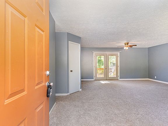 3rd image of 2104 Wolfe Rd