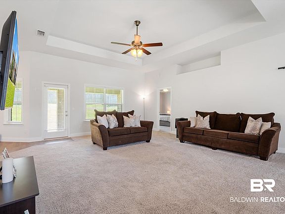 5th image of 2292 Edison Dr