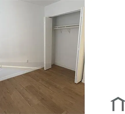 2565 NE 183rd St — Photo 6