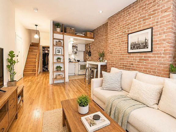3rd image of 313 W 105th St APT 5B
