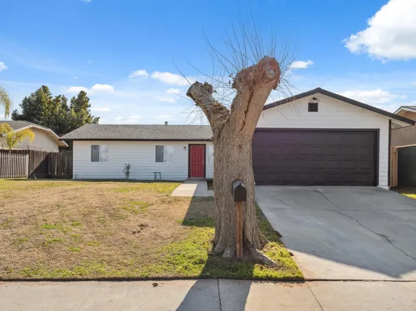 877 Sequoia Ave, Sanger, CA 93657