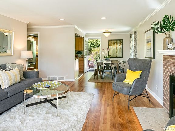 3rd image of 11549 24th Ave NE