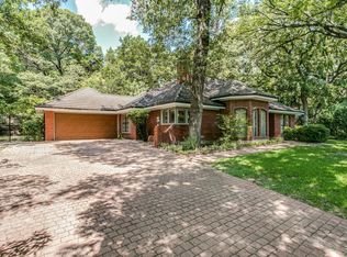 911 Sleepy Hollow Dr, Cedar Hill, TX 75104