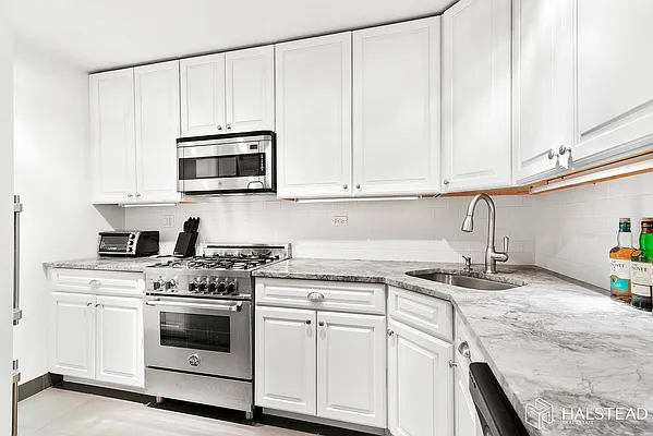 Sold by Brown Harris Stevens | media 4