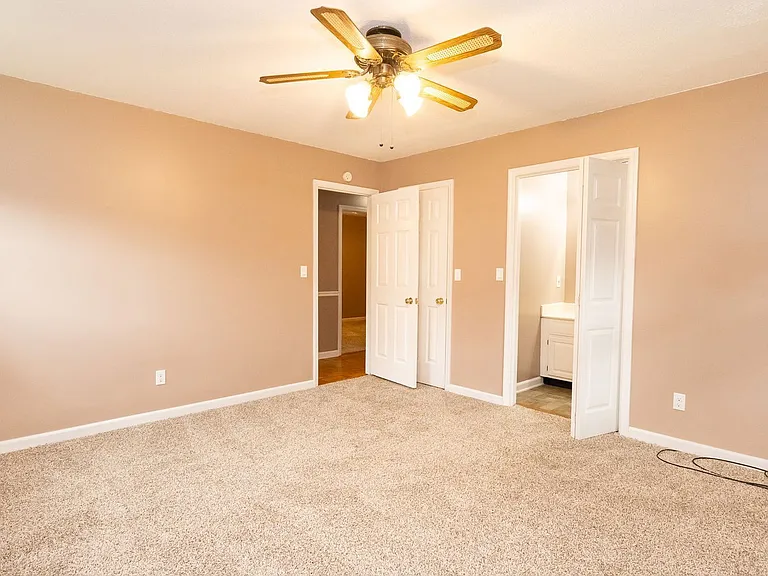 5428 Country Village Dr — Photo 11