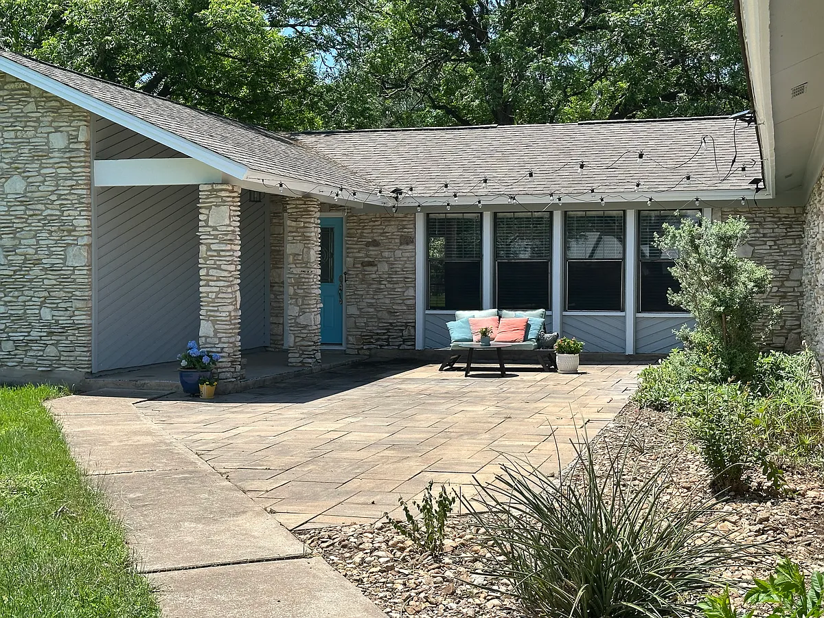Building Photo - 12704 Scissortail Dr