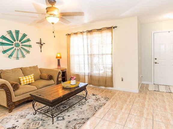 4th image of 2526 Woods Edge Cir