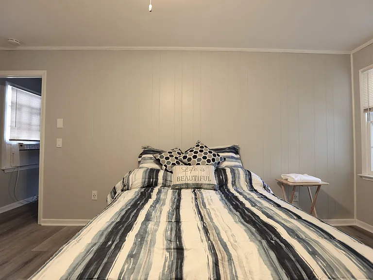 3 Keith Ave — Photo 3