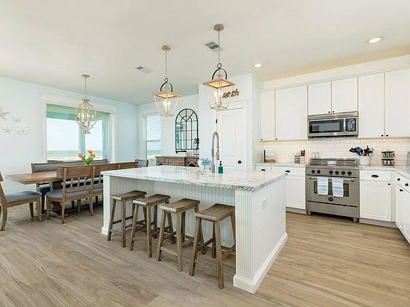 2nd image of 4215 King Rail Cir