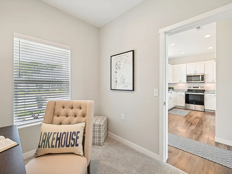 1 Bedroom | Den