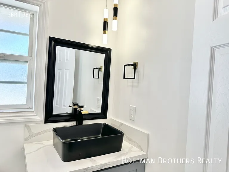 6243 Platt Ave — Photo 16