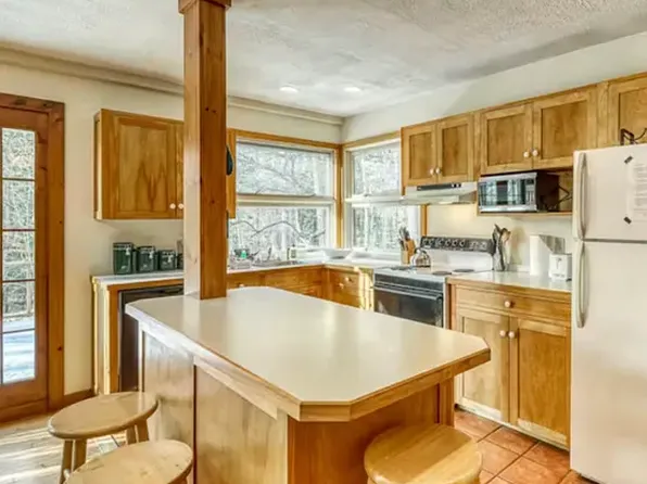 (undisclosed Address), Stowe, VT 05672