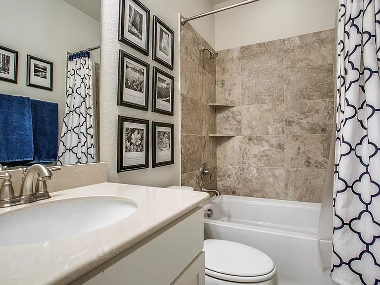 929 Jamesville Ln — Photo 18
