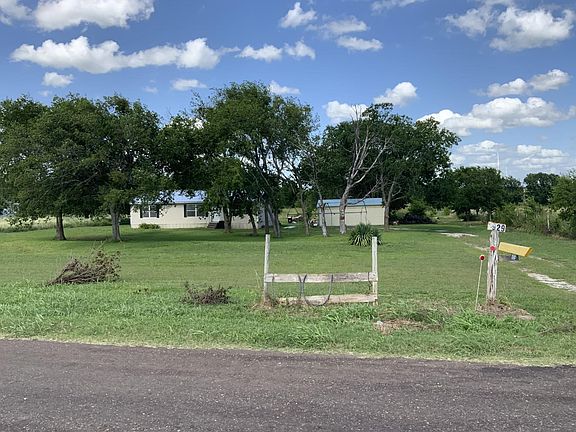 2nd image of 929 Neighbors Corner Rd