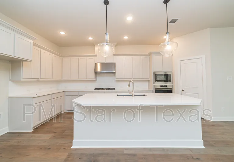 6836 Prompton Bnd — Photo 4