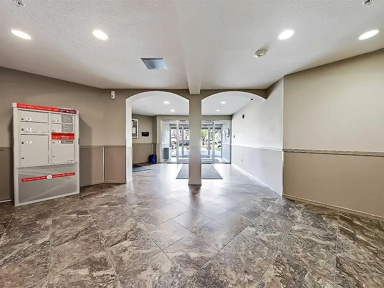 60 Panatella St NW — Photo 15