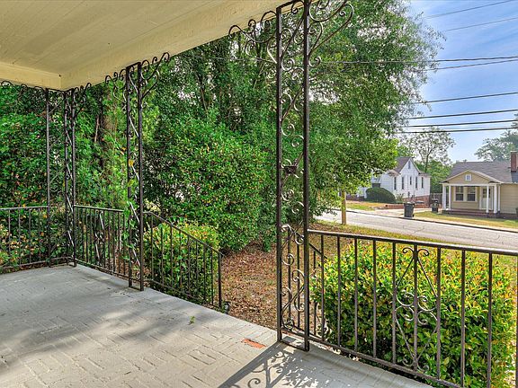 5th image of 1447 Heard Avenue